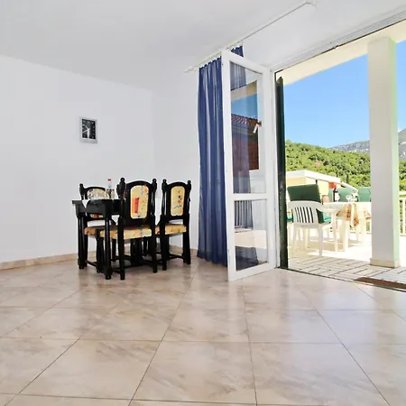 Gea - Three Bedroom With Terrace And Partial Sea View * Ston