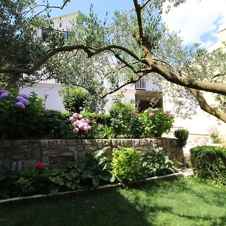 Vikendica Gea - Three Bedroom With Terrace And Partial Sea View Ston