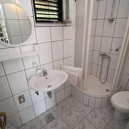 Gea - Three Bedroom With Terrace And Partial Sea View Holiday home Ston