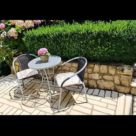 Gea - Three Bedroom With Terrace And Partial Sea View