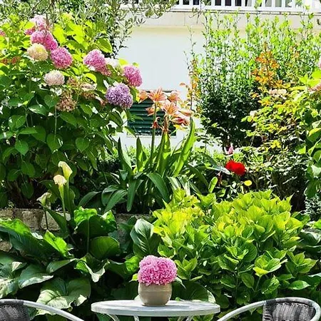 Gea - Three Bedroom With Terrace And Partial Sea View Holiday home *